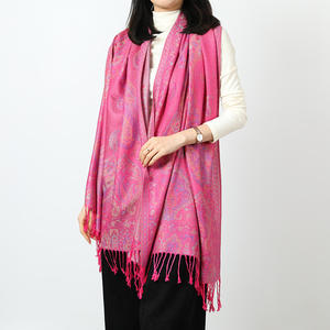 <span class=keywords><strong>Hijab</strong></span> Proveedor Ventas directas Anacardo Jacquard Chal Turbante con borlas Mujeres Pañuelo largo Bufandas musulmanas árabes Hijabs musulmanes - Product Image 4