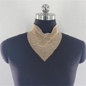 Золотой топ-халтер с кристаллами, металлический, в стиле кольчужной сетки, для вечеринок, ночных клубов, с камнями, для рейвов и фестивалей - Product Image 3