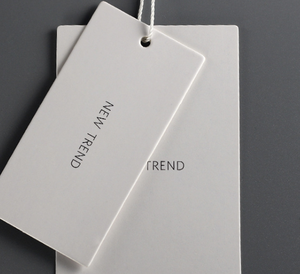 Tùy chỉnh tái chế giấy sang trọng tag UV in ấn logo dập nổi chống hàng giả treo thẻ & quần áo/Túi/giày nhãn - Product Image 2