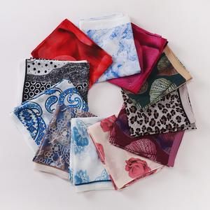 Terbaru kedatangan 70*180CM lembut Digital Printing sifon bunga kepala membungkus syal Malaysia mode sifon dicetak jilbab wanita - Product Image 2