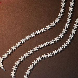 สร้อยข้อมือเพชรคุณภาพสูง 5.0 กะรัต รูปใบโคลเวอร์สี่แฉก ทองคำขาว 18K ไม่ลอก ไม่ดำ กันน้ำ ยี่ห้อซินฟลาย - Product Image 5