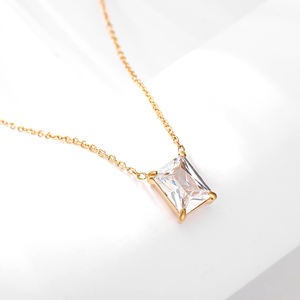 Joolim 18K chapado en oro joyería de acero inoxidable cadena delicada cuadrado Zirconia colgante regalos fiestas de compromiso aniversarios - Product Image 1