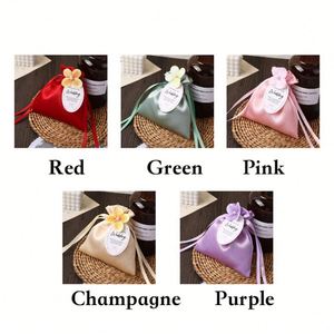 Sacs en satin réutilisables 15x15cm, pochette douce en soie avec décoration florale, sacs cadeaux pour mariage, cadeaux pour demoiselles d'honneur - Product Image 4