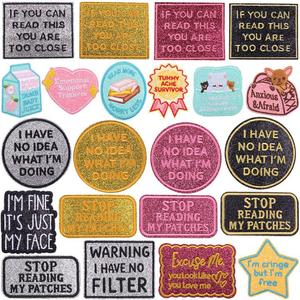 Patchs thermocollants brodés à motifs animaux de dessin animé, étoiles, cœurs et lettres, avec paillettes, populaires pour sacs, vêtements et téléphones - Product Image 4