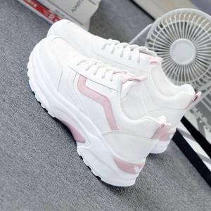 Baskets d'Été Tendance pour Femmes, Chaussures de Marche Respirantes en Maille Blanche, Baskets de Course Étudiantes <span class=keywords><strong>à</strong></span> Semelle Épaisse et Confortables - Product Image 2