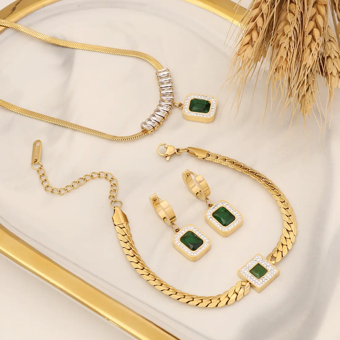 Mode Vrouwen Groen Vierkant Diamant Sieraden Set Saudi 18K Vergulde Groothandel Bruids Sieraden Set Voor Bruiloft Indian