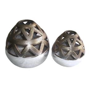 Hot Selling Modern Table Top Decorative Cast Aluminium Vase Antique Brass Two Tone Base & Top Metal Vases - Product Image 1