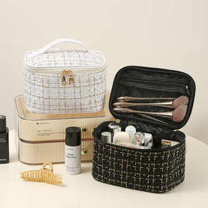 HANFEIZI Travel Daily Necessities Toiletry <strong>Bag</strong> Makeup Organizer <strong>Cosmetic</strong> <strong>Bag</strong> For Women - Product Image 2