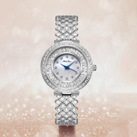 Montre-bracelet de luxe pour femme en argent avec diamants sertis, mouvement à quartz en zircon cubique complet, style hip-hop, bracelet en laiton