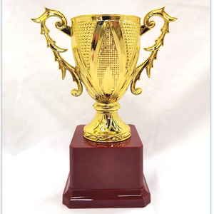 พลาสติกที่ดีที่สุดที่กำหนดเองถ้วยรางวัลทองถ้วยรางวัล - Product Image 1