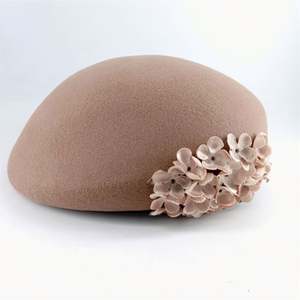 Boina de Lana 100% para Mujer, Moda Otoño Invierno, con Flor de Fieltro - Product Image 3