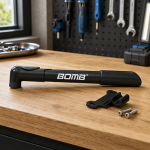 Pompe à vélo miniature BOMB, valve Presta, alliage d'aluminium léger, 80-130 PSI, pompe manuelle pour vélo avec support de montage - Product Image 2