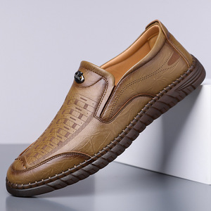 รองเท้าโลฟเฟอร์หนังลำลองผู้ชาย ระบายอากาศได้ดี พื้นยาง ส้นเตี้ย ไซส์ 47 48 ผลิตที่เวินโจว - Product Image 1