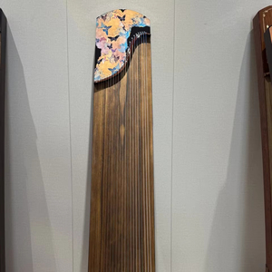 Guzheng Estándar con Diseño de Cien Mariposas, Venta Directa de Fábrica al Por Mayor, para Uso Profesional y Pruebas, Tono Estable - Product Image 2