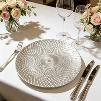 Assiette de Présentation Haut de Gamme en Plastique PP Doré, Motif Diamant Radial Personnalisé, Style Américain, Durable, pour Fêtes et Événements