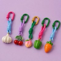 Groente- en fruitbedel sleutelhanger kleurrijk gevlochten touw karabijnhaak sleutelring voedselhanger tasbedel voor feestfavoren dagelijks cadeau