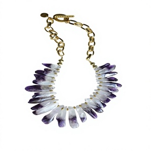 Collier vintage bohème en résine et agate, orné d'un pendentif en pierre, élégant, unisexe, bijoux tendance pour mariage ou fête, pour femme. - Product Image 4