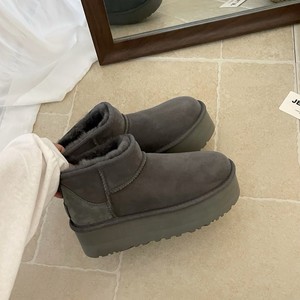 2026 New sheepskin and fur combined thick-soled women's snow <b>boots</b> 5 cm thick short <b>boots</b> for <b>winter</b> women's retro cotton shoes - Product Image 4