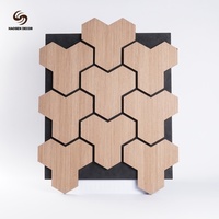 Panneaux muraux acoustiques Akupanel en bois à lattes, panneaux de plafond insonorisants pour usage intérieur, directement de l'usine