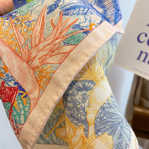 Châle et écharpe carrés en laine double face bicolore, motif jungle tropicale, chauds pour l'automne, pour femmes musulmanes, design léger et luxueux - Product Image 4