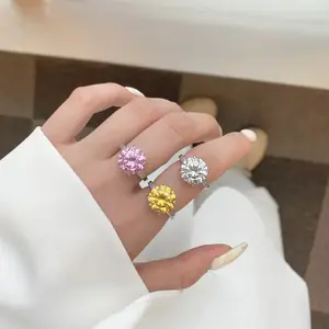 时尚珠宝制造商女性3925纯银戒指5A立方氧化锆钻石圆形手指订婚结婚戒指