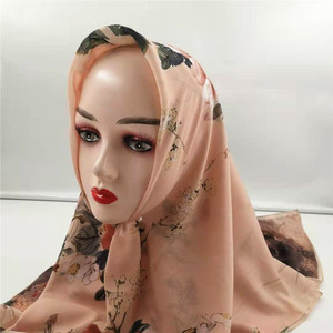 Foulard Hijab méditation imprimé Floral pour femmes, écharpe en Polyester, doux et lisse, sensation douce, nouveau - Product Image 3