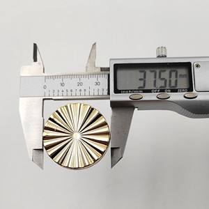 Moderne zonnebloemvormige kunststof gouden kastgrepen D=38mm Geschikt voor kleine handgrepen op slaapkamerkastdeuren - Product Image 2