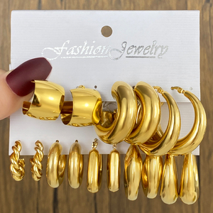 Pendientes de Aro en Forma de C, de Acero Inoxidable con Baño de Oro PVD, Resistentes al Agua, para Mujer, Joyería de Moda, Venta al Por Mayor - Product Image 1