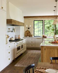 Vermonhouzz - Cuisine américaine sur mesure <span class=keywords><strong>de</strong></span> style farmhouse avec tabourets <span class=keywords><strong>de</strong></span> <span class=keywords><strong>bar</strong></span> en <span class=keywords><strong>rotin</strong></span> et robinet en laiton pour hôtel et milieu haut <span class=keywords><strong>de</strong></span> gamme - Product Image 5