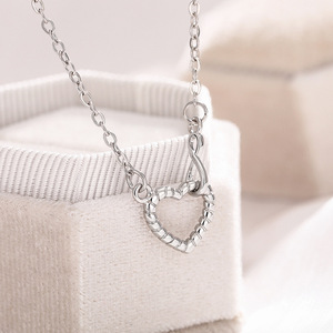 Collar con Colgante de Corazón Calado para Mujer, Estilo Pavé Brillante, Joyería de Moda, Regalo - Product Image 6