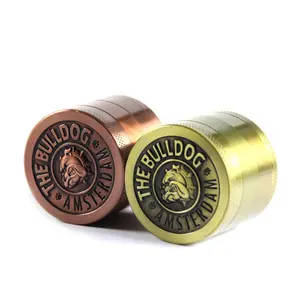 Logo gravé CN BullDog Broyeur de tabac à herbes en alliage de zinc personnalisé Vente en gros Accessoires pour fumeurs Machine à herbes