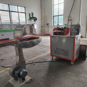 آلة تكوير بلاستيكية عالية الكفاءة مع تحكم متغير السرعة ، من من من من من من من من من من من نوع ، وشفرات متينة وخدمة عالمية - Product Image 3