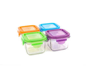 Conteneur alimentaire carré en verre borosilicate avec couvercle en PE, compatible micro-ondes et congélateur, logo personnalisé disponible. - Product Image 1