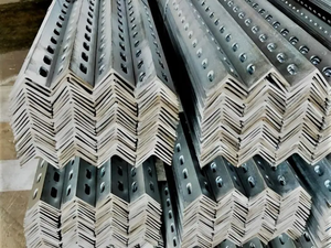 Barre d'angle en acier galvanisé à chaud ASTM A36, fer à angle revêtu de zinc pour tour - Product Image 6