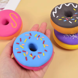 Juguete Antiestrés de Donut Realista de Levantamiento Lento, Elástico y Aprietable para Niñas, Niños, Adolescentes y Oficina, en Caja de Color, Unisex - Product Image 4