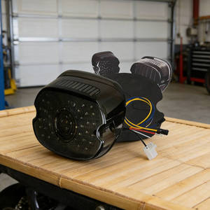 Feu arrière de moto LED personnalisé, accessoire de moto classique à l'ancienne - Product Image 4