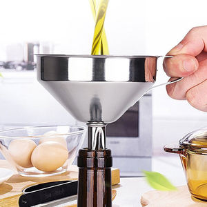 <span class=keywords><strong>Metal</strong></span> 3pcs Funis Grande Médio Pequeno Grau Alimentar Mini Aço Inoxidável Funil para Cozinha Uso Enchimento Garrafas Flask Cozinhar - Product Image 5