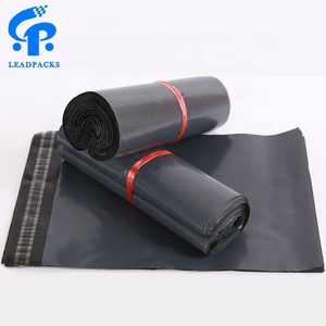 Plastique <span class=keywords><strong>Affranchissement</strong></span> Sac D'expédition <span class=keywords><strong>de</strong></span> <span class=keywords><strong>Courrier</strong></span> Auto-Adhésif Mailer Emballage Sac Pour Vêtements - Product Image 2