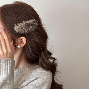 กิ๊บติดผมรูปโบว์น่ารักสำหรับเด็กผู้หญิง ใช้ได้ทุกวันในงานปาร์ตี้ ฤดูใบไม้ร่วงและฤดูหนาว - Product Image 4