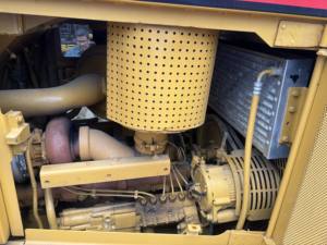 Bulldozer D7R usado, alta eficiencia, servicio pesado, construcción, minería, maquinaria de movimiento de tierras, motor central ahora disponible para uso industrial - Product Image 6