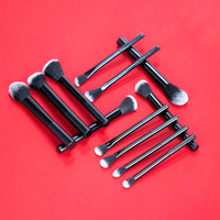 Pinceaux de maquillage en nylon pour poudre et fard à paupières, avec virole en aluminium, lot de 12 pièces avec poignée confortable
