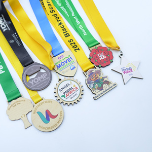 Personalizzato tedesco per bambini <span class=keywords><strong>gara</strong></span> Rugby pallavolo medaglia cordino Tennis da tavolo boxe nuoto stella Fiesta combinazione Judo sport medaglia di legno - Product Image 1