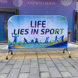 Cubierta de Barrera Personalizada de Tela Tensada para Control de Multitudes, Fácil de Instalar - Product Image 1