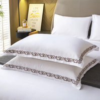 Parure de lit brodée 100% coton pour lit King Queen Twin Linge de maison de qualité pour usage domestique Ensemble de housse moderne de qualité supérieure Assurance qualité