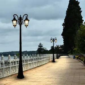 IP65 wasserdichte klassische LED-Garten lichtmasten im europäischen Stil Aluminium-Garten lampen pfosten für Villa Residential Road