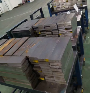 เหล็กแผ่นเรียบคาร์บอน 23x5 มม. รีดร้อน ตัดได้ ทนความร้อน สำหรับงานรองรับท่อในโรงงานปิโตรเคมี - Product Image 5