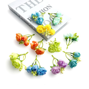 Bouquet de bourgeons de rose simulés 8 cm, décorations de mariage pour épingles à cheveux, coiffes, arrangement de mur floral et couronnes - Product Image 1