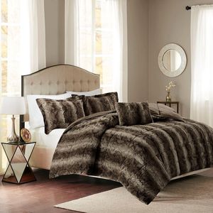 DB 4pc Faux Fur Comforter Set Soft Vintage Pattern 3pcs for Home Use for Spring and Winter <b>Polyester</b> <b>Filling</b> - Product Image 1