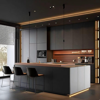 Ensemble complet de meubles de cuisine modulaires modernes en bois massif avec charnières, meubles de rangement de luxe, îlot central et armoire de garde-manger sur mesure pour appartement