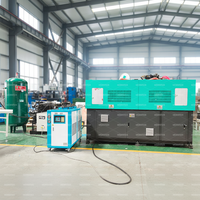 Machine de soufflage par étirage entièrement automatique à commande PLC et entraînement motorisé pour la production de bouteilles d'eau en plastique PET, faible entretien